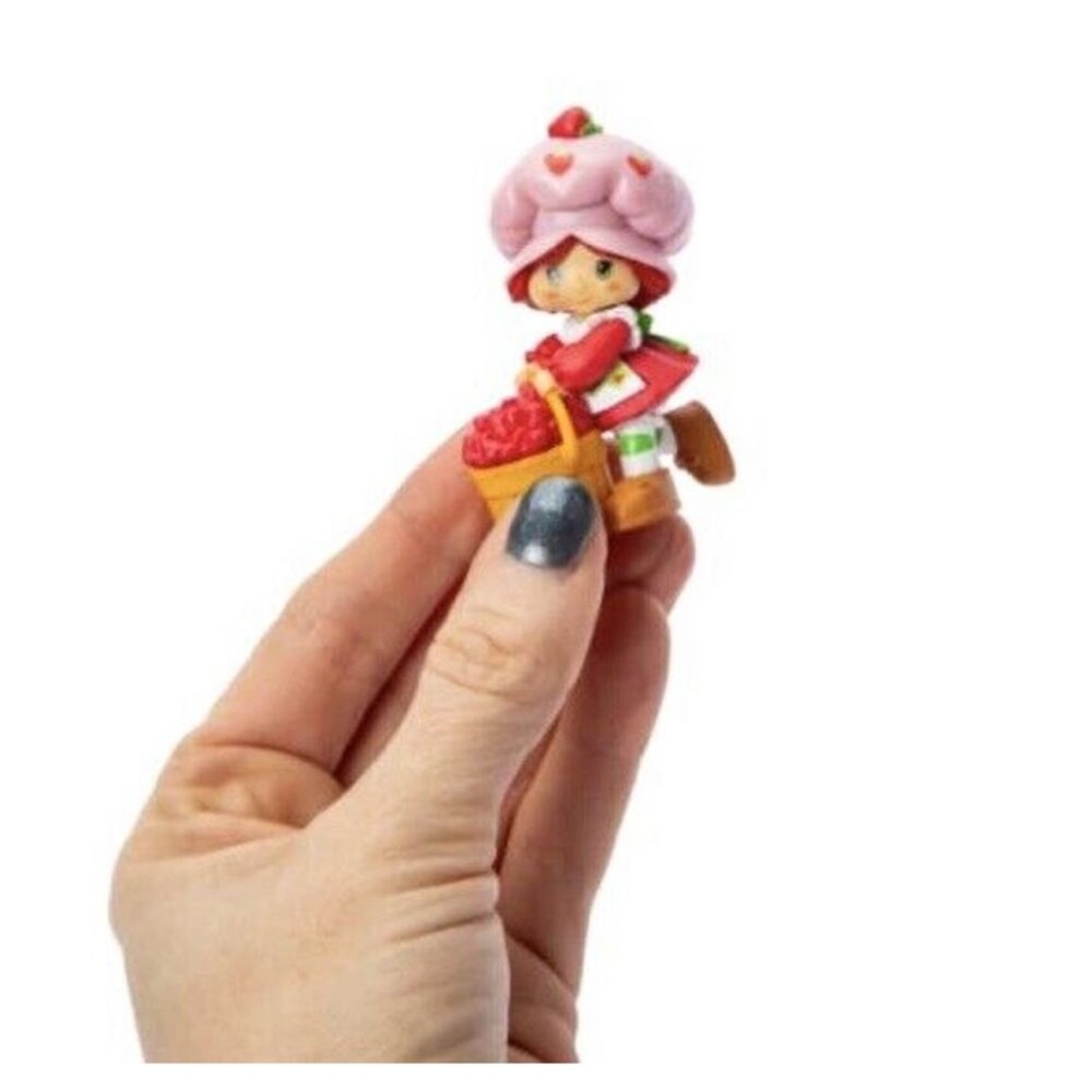 Strawberry Shortcakes  Blueberry Muffin  Chebee’s miniature collectible - Picture 5 of 5